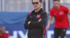 Montella Paraguay öncesi kadroyu karıştırıyor, Kerem yine sahada