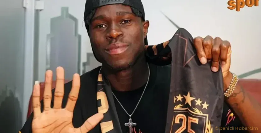 Galatasaray’ın Singo Kararı Netleşti: Sadece Olağanüstü Teklif Gelirse Bırakılacak Galatasaray’ın Singo Kararı Netleşti: Sadece Olağanüstü Teklif Gelirse Bırakılacak