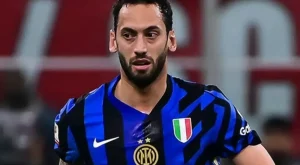 Hakan Çalhanoğlu’nun Fenerbahçe seçim süreci: Galatasaray ve Aziz Yıldırım kapıları kapattı Hakan Çalhanoğlu’nun Fenerbahçe seçim süreci: Galatasaray ve Aziz Yıldırım kapıları kapattı