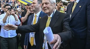 Seçim Makinesi ve Fenomenlere Akıtılan Milyonlar