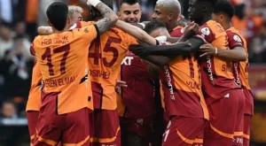 Galatasaray Abdülkerim Bardakcı’nın Sözleşmesini Uzattı, Maaşı 140 Milyon TL’ye Yükseldi Galatasaray Abdülkerim Bardakcı’nın Sözleşmesini Uzattı, Maaşı 140 Milyon TL’ye Yükseldi