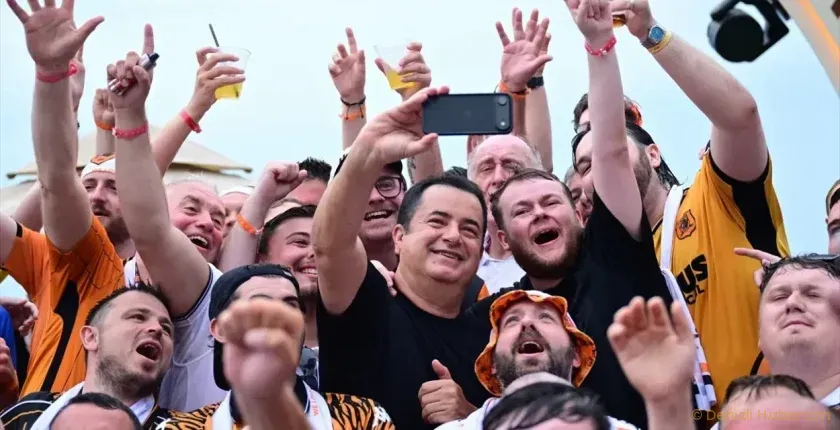 Acun Ilıcalı’nın Hull City’si yeni sezon öncesi Cezayirli Yassine Titraoui’nin peşinde Acun Ilıcalı’nın Hull City’si yeni sezon öncesi Cezayirli Yassine Titraoui’nin peşinde