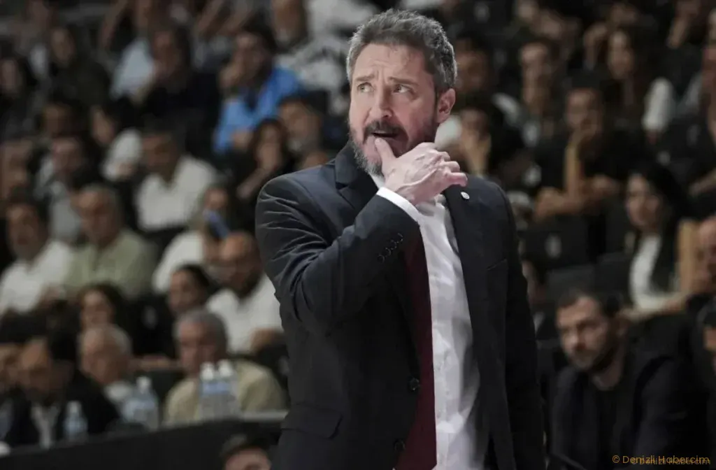 Pozzecco'dan Galatasaray taraftarına net mesaj: "G&uuml;venin, sevmeye devam edin"